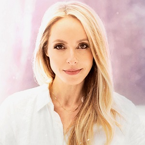 Gabby_Bernstein_Meditation_Spirituality_Spiritual_Coach